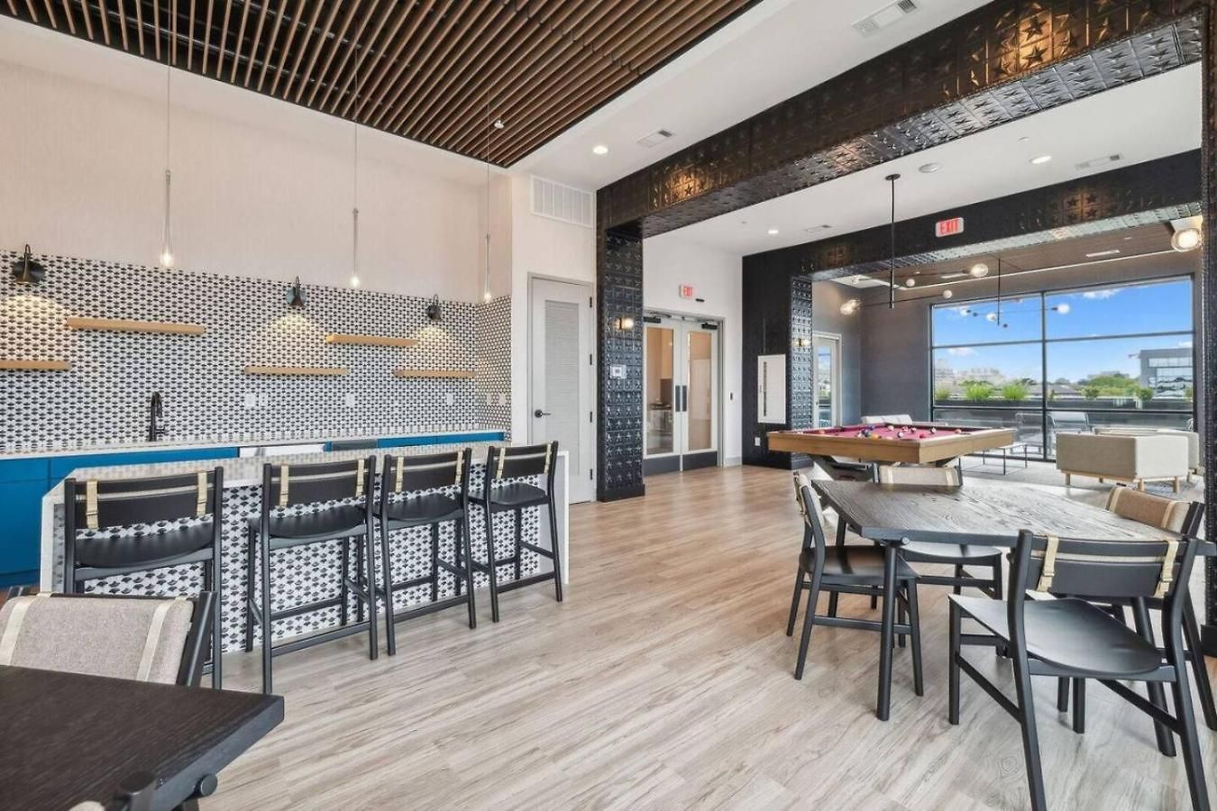 The Smokeshow On Music Row Near Broadway In Downtown Nashville- Pool, Gym, Patio *