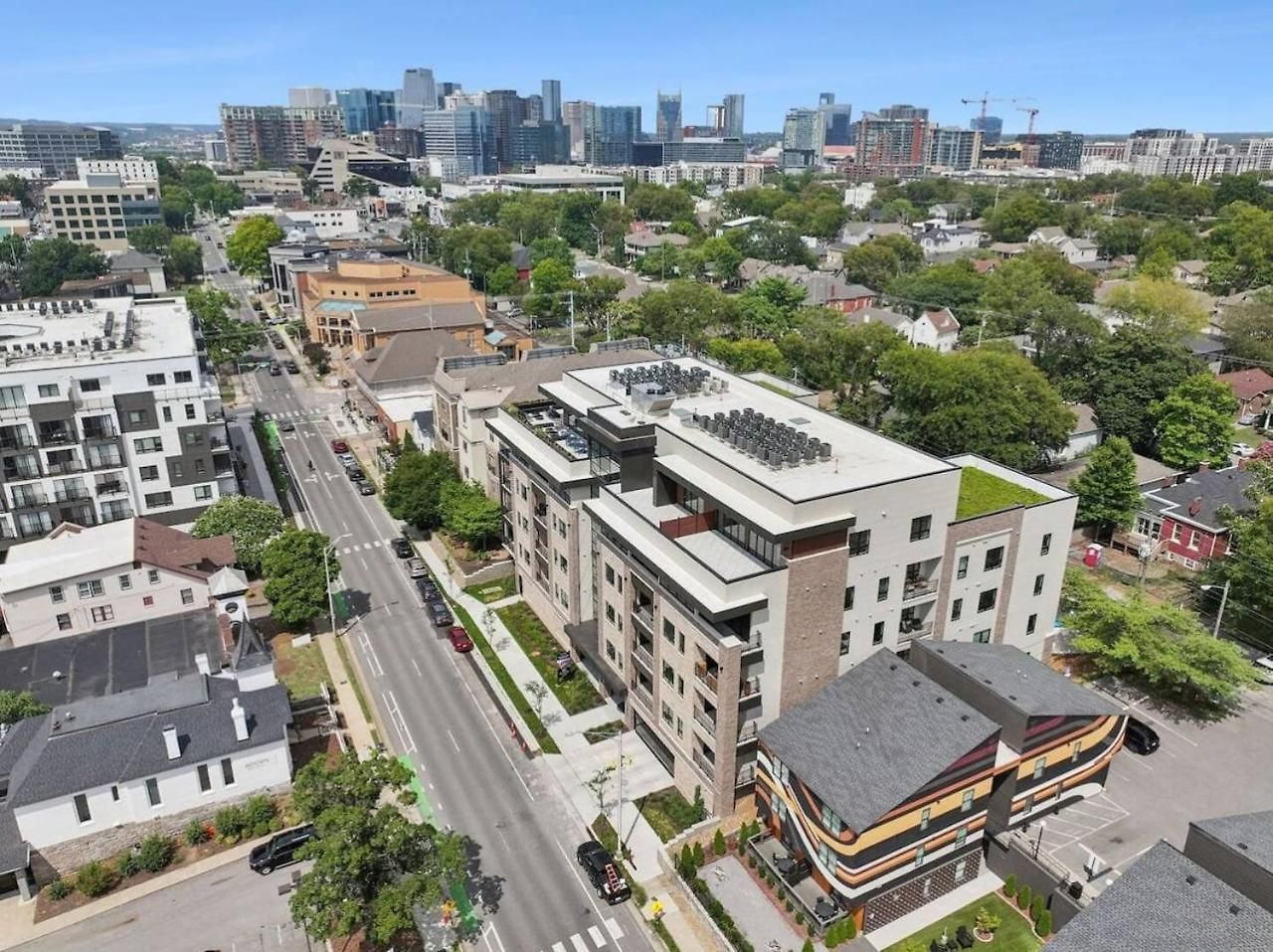 The Smokeshow On Music Row Near Broadway In Downtown Nashville- Pool, Gym, Patio Holiday home *
