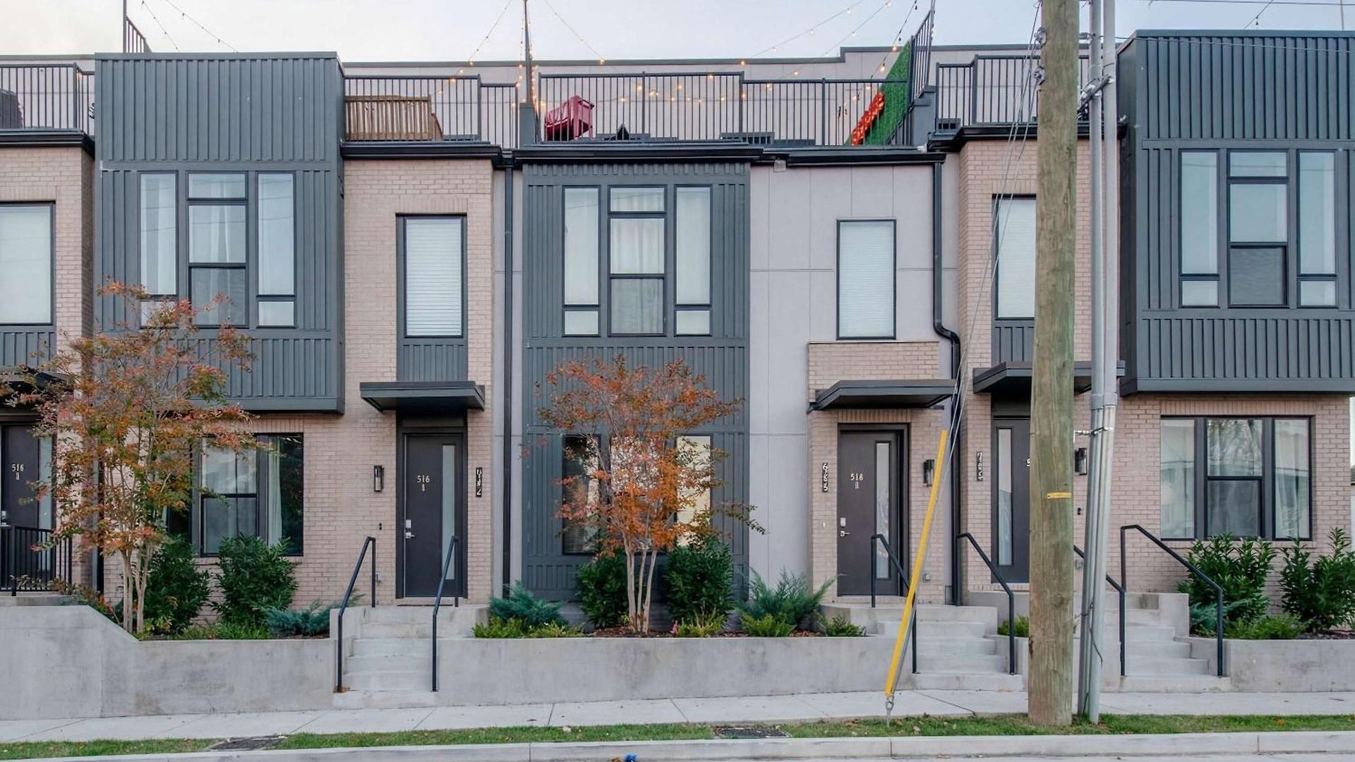 Brand New Views Karaoke Near Downtown Holiday home