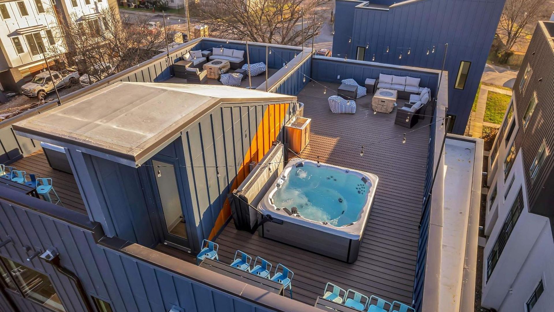 Holiday home 4 Rooftop Decks 4 Hot Tubs Game & Sauna
