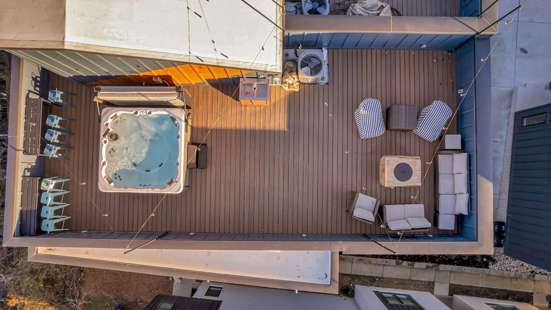 4 Rooftop Decks 4 Hot Tubs Game & Sauna Holiday home *