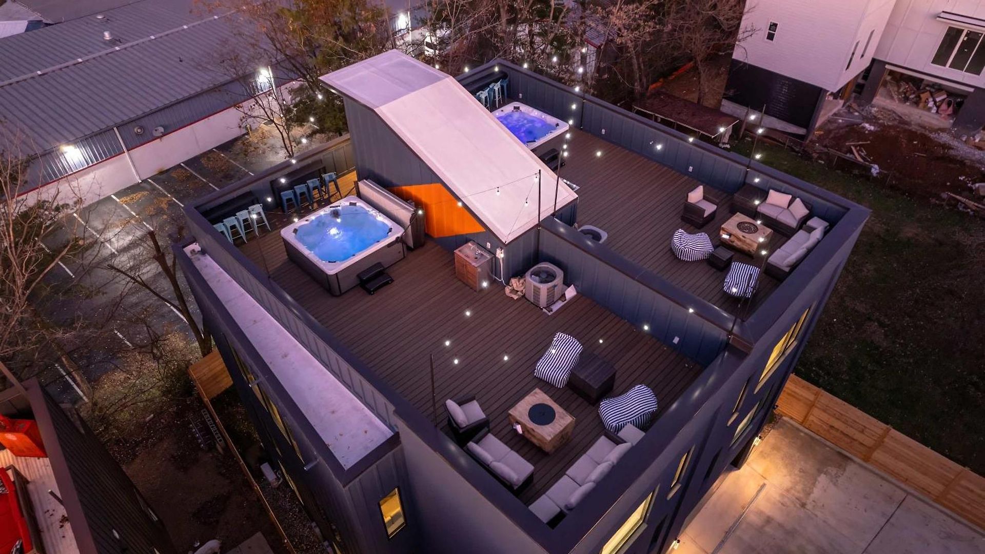 4 Rooftop Decks 4 Hot Tubs Game & Sauna Nashville