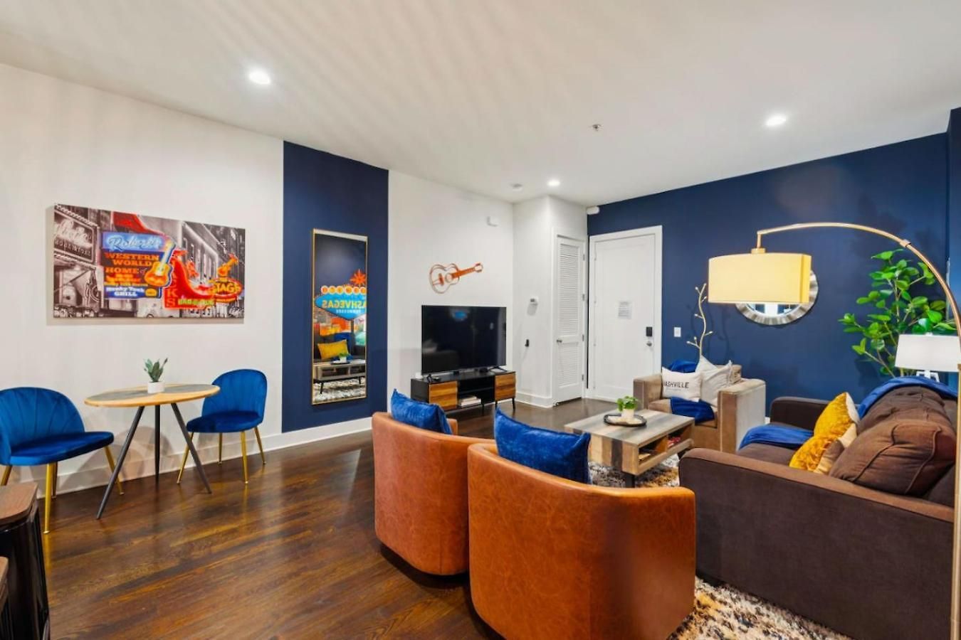 Fabulous Nashvegas Loft Retreat Near Vandy Off West End Mins To Broadway *