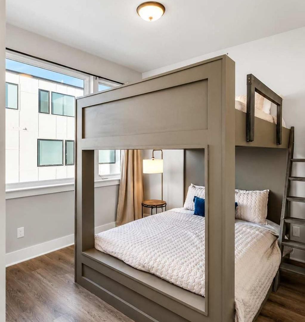 2 Premier Homes Sleeps 24 Rooftops *