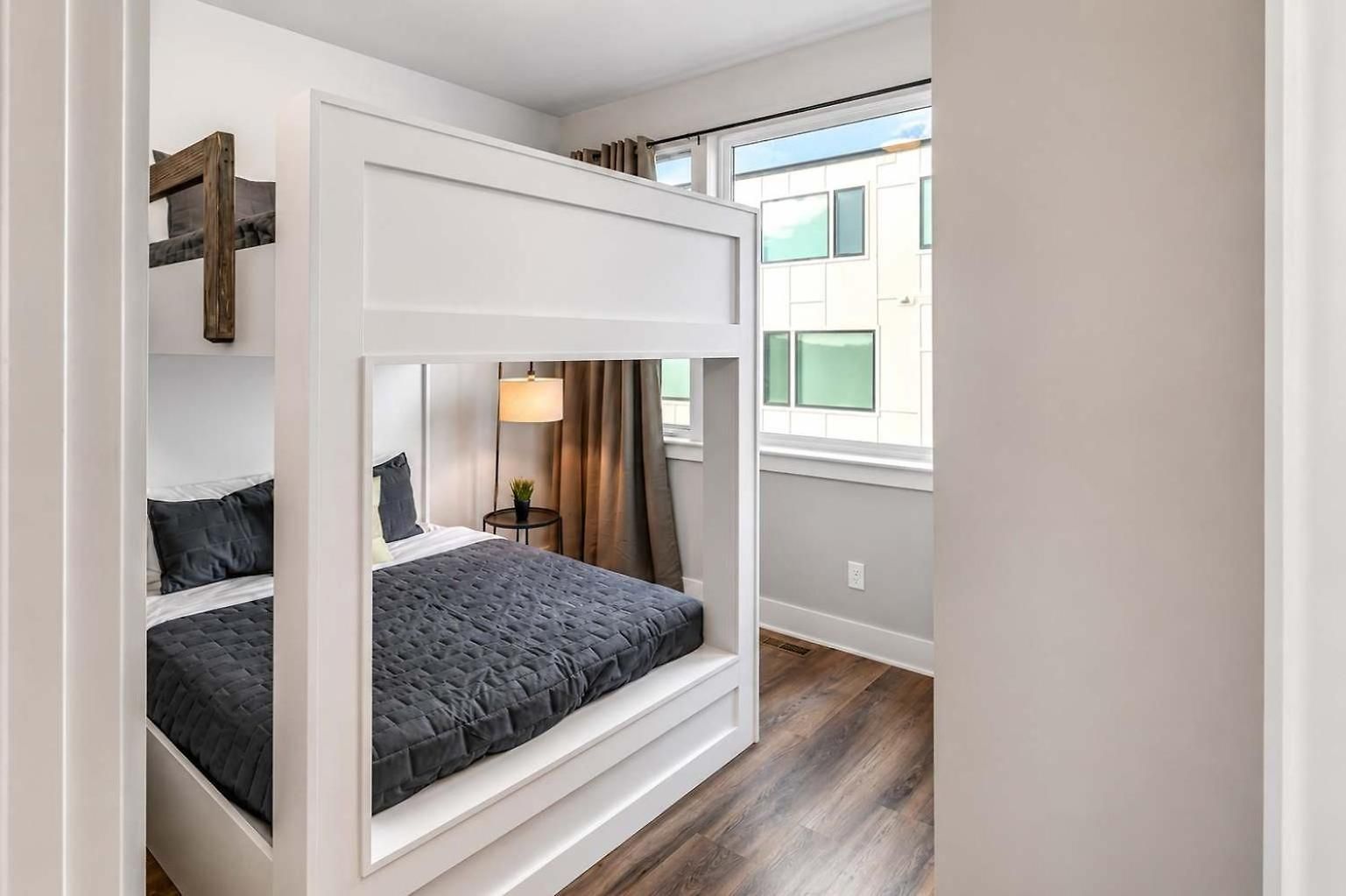 2 Premier Homes Sleeps 24 Rooftops Holiday home Nashville