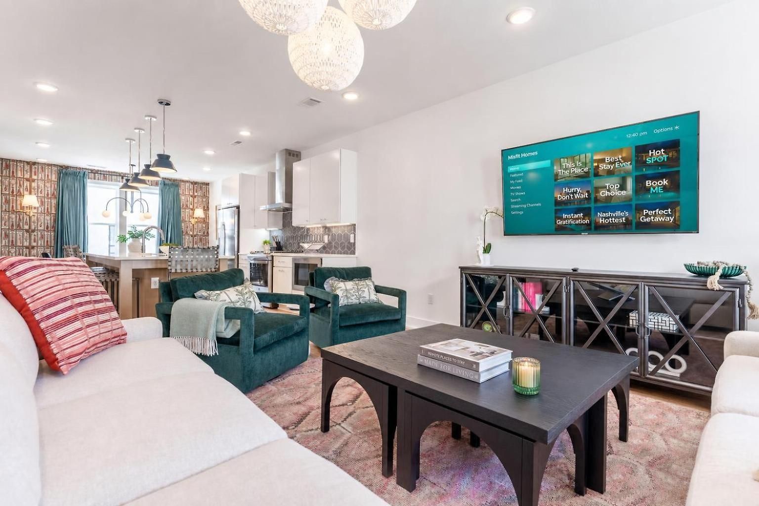 Luxe 4br Retreat With Hot Tub & Skyline Deck Holiday home *