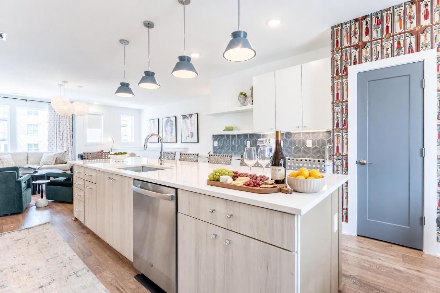 Luxe 4br Retreat With Hot Tub & Skyline Deck *