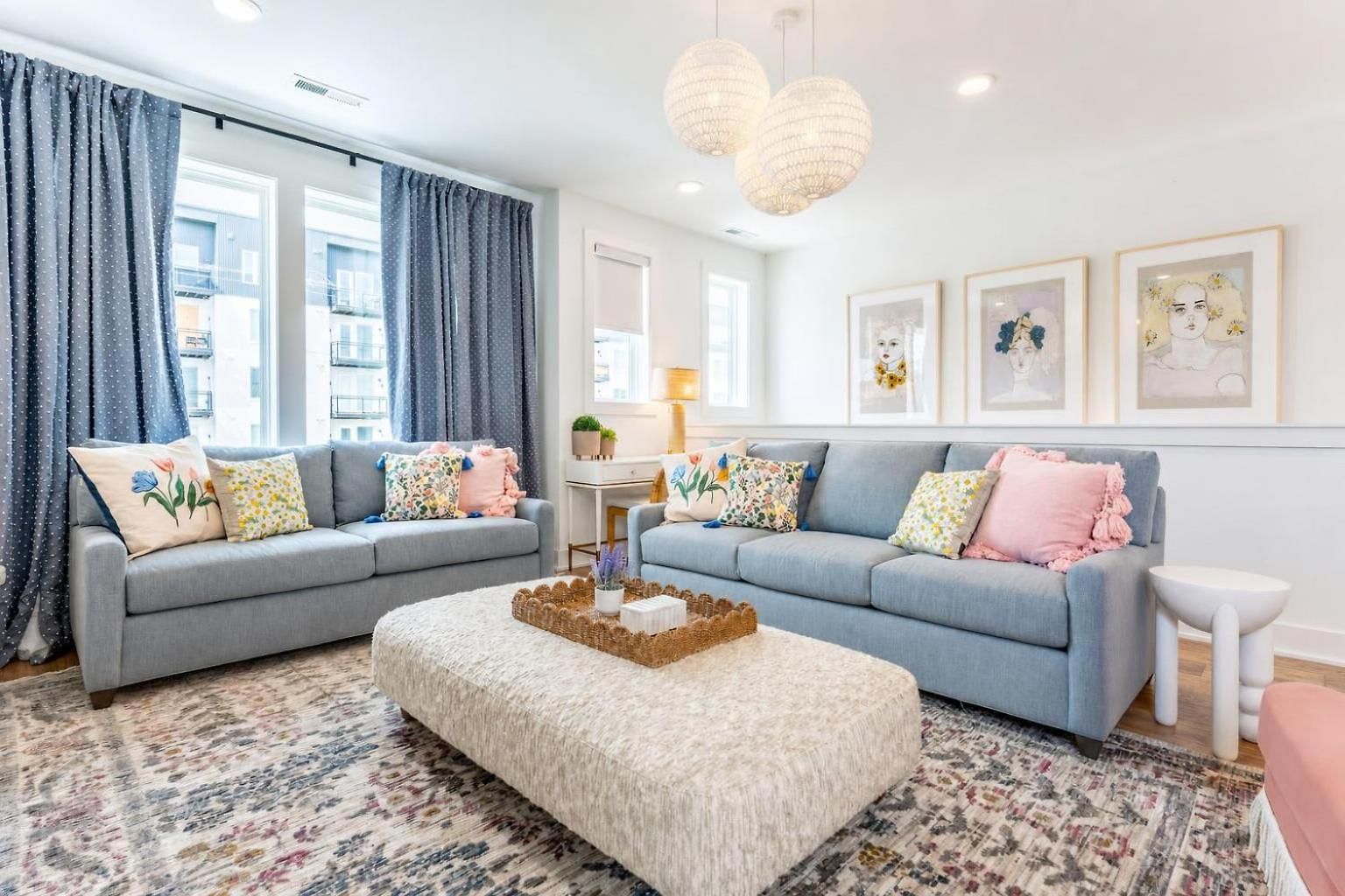 Holiday home Luxe Group With Hot Tub & Rooftop Lounge *