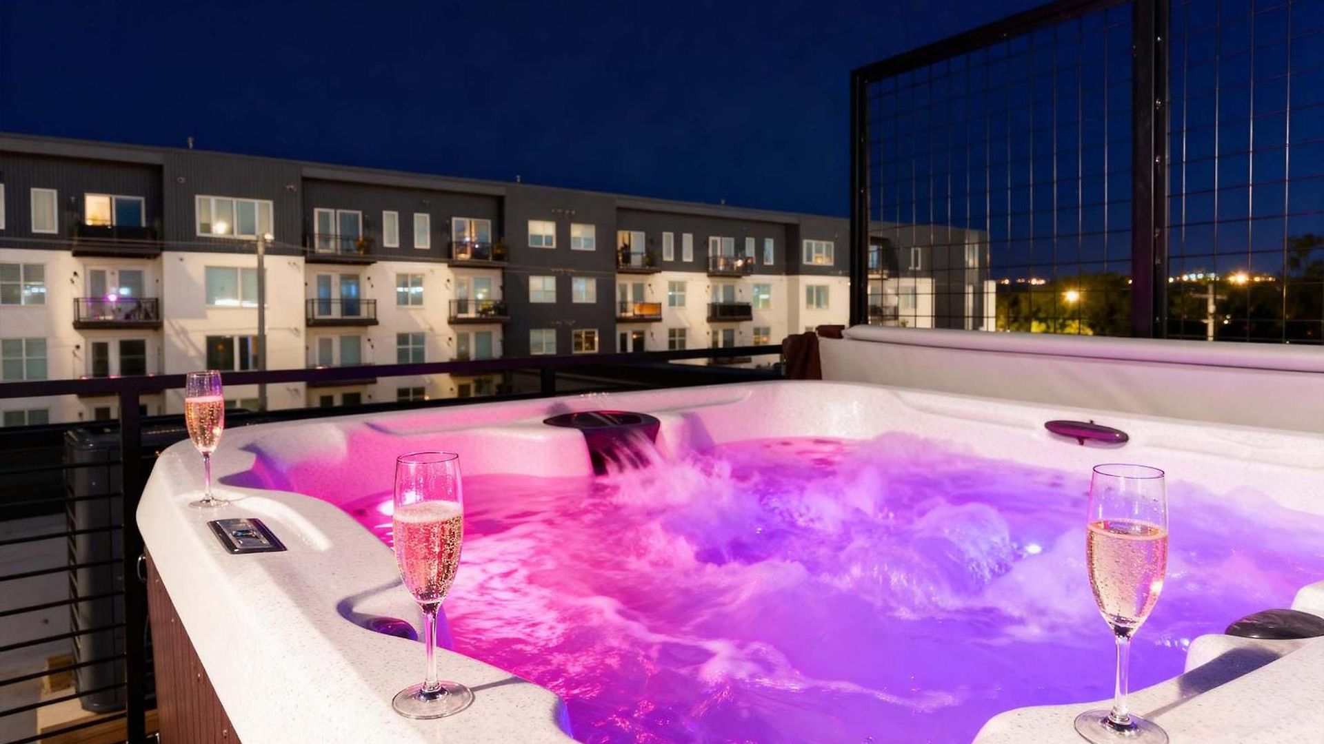 Two Luxury Homes Hot Tub Fire Pit Views *