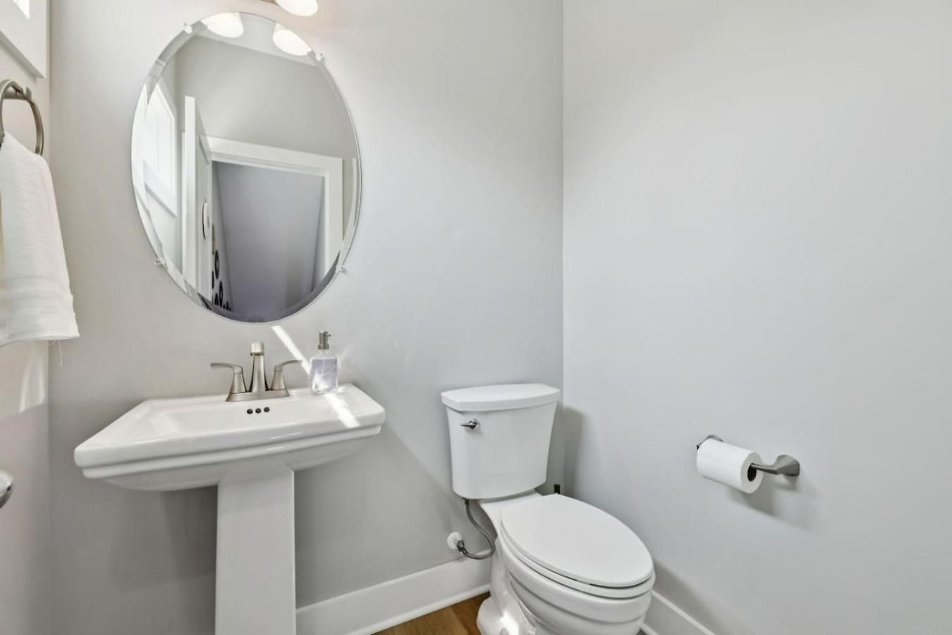 Holiday home Friends In Skyline Places, 10 Min To Broadway, Perfect For Groups *