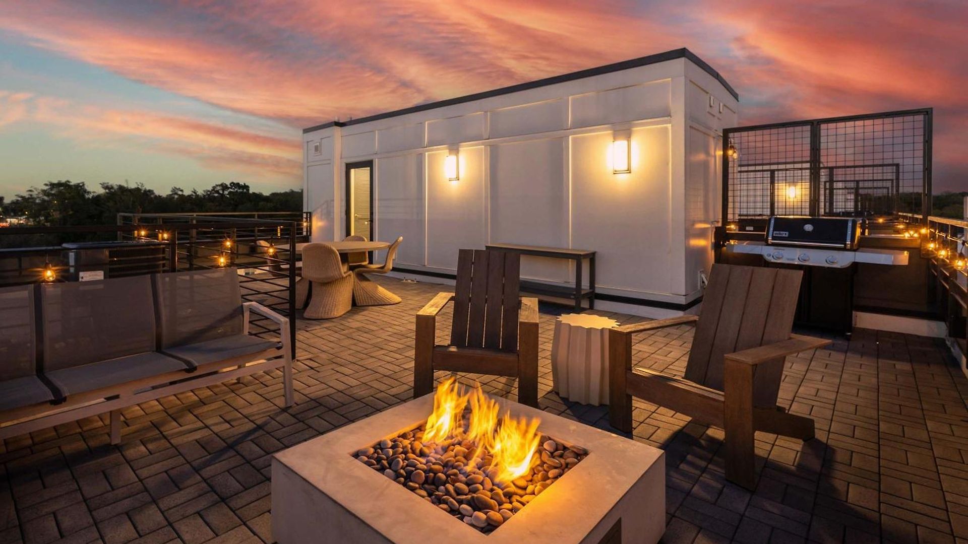 Rooftop Fire Pit Lounge Skyline Dt Nash Views * Nashville