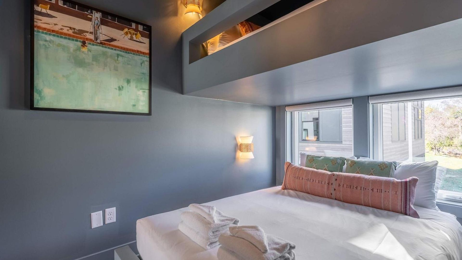 Retreat With Hot Tub & Private Garage Holiday home *