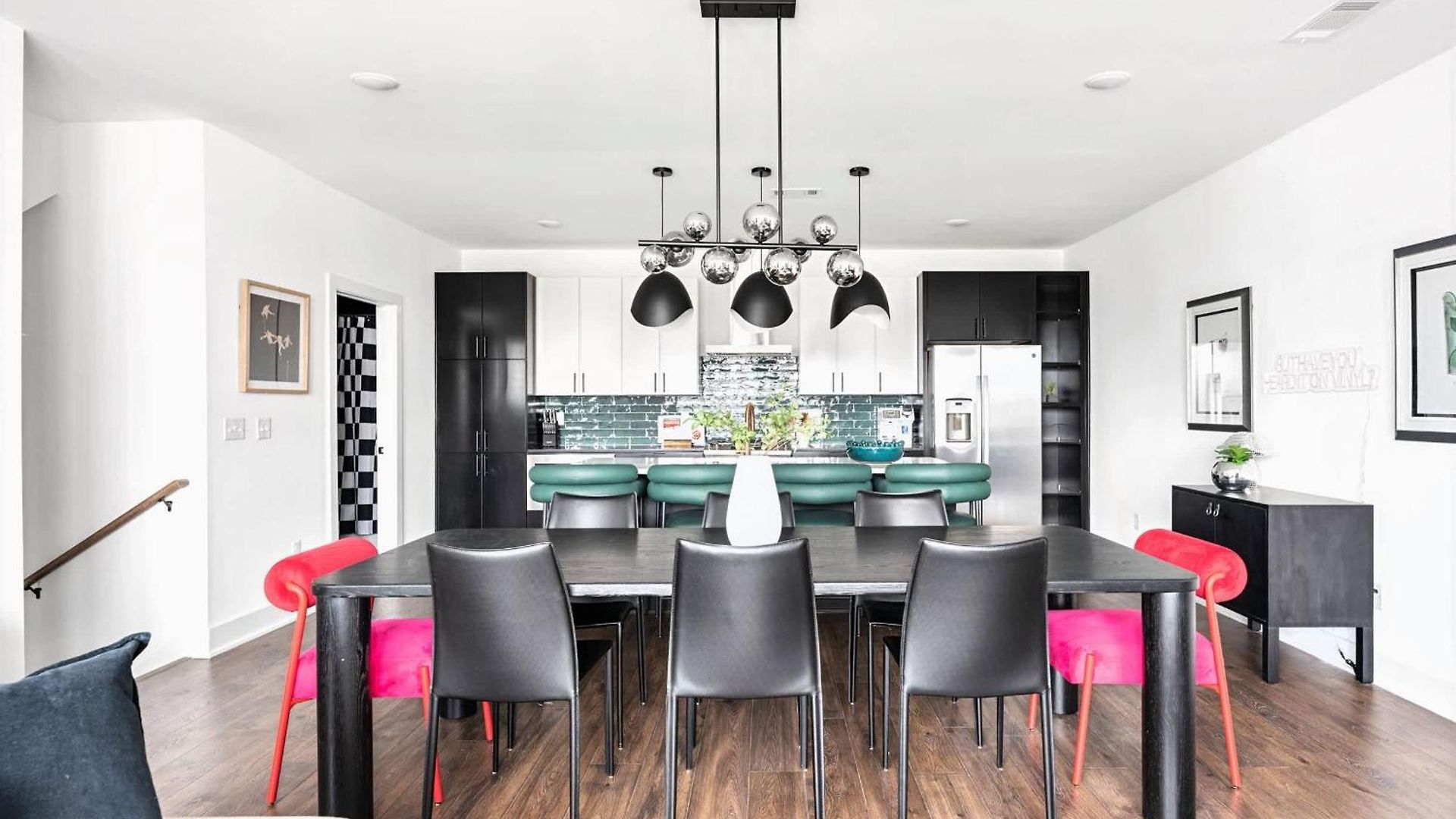 Escape With Skyline Deck And Hot Tub Holiday home Nashville