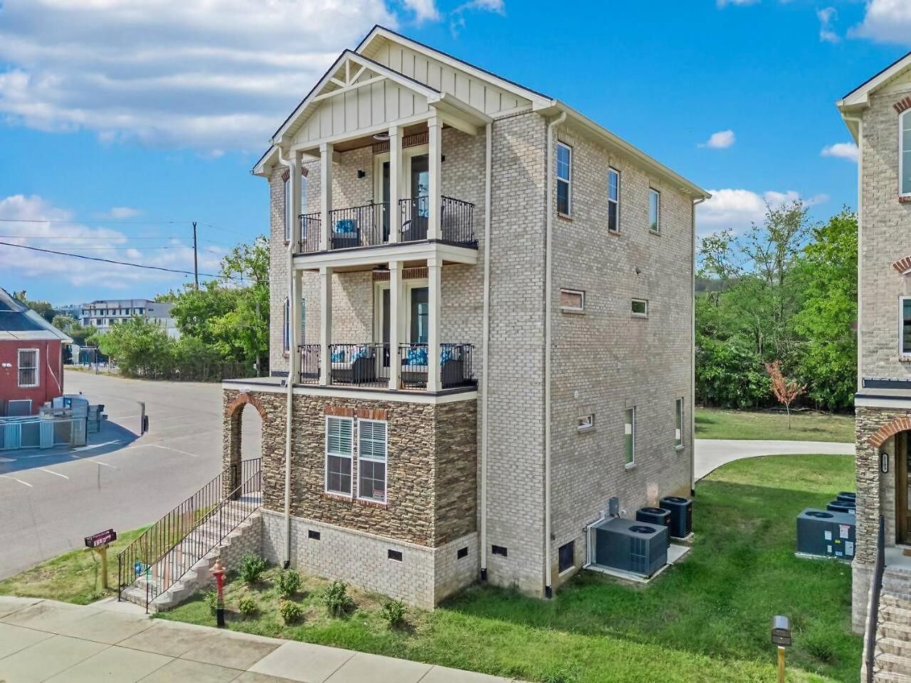 Friends In Skyline Places, 10 Min To Broadway, Perfect For Groups * Nashville