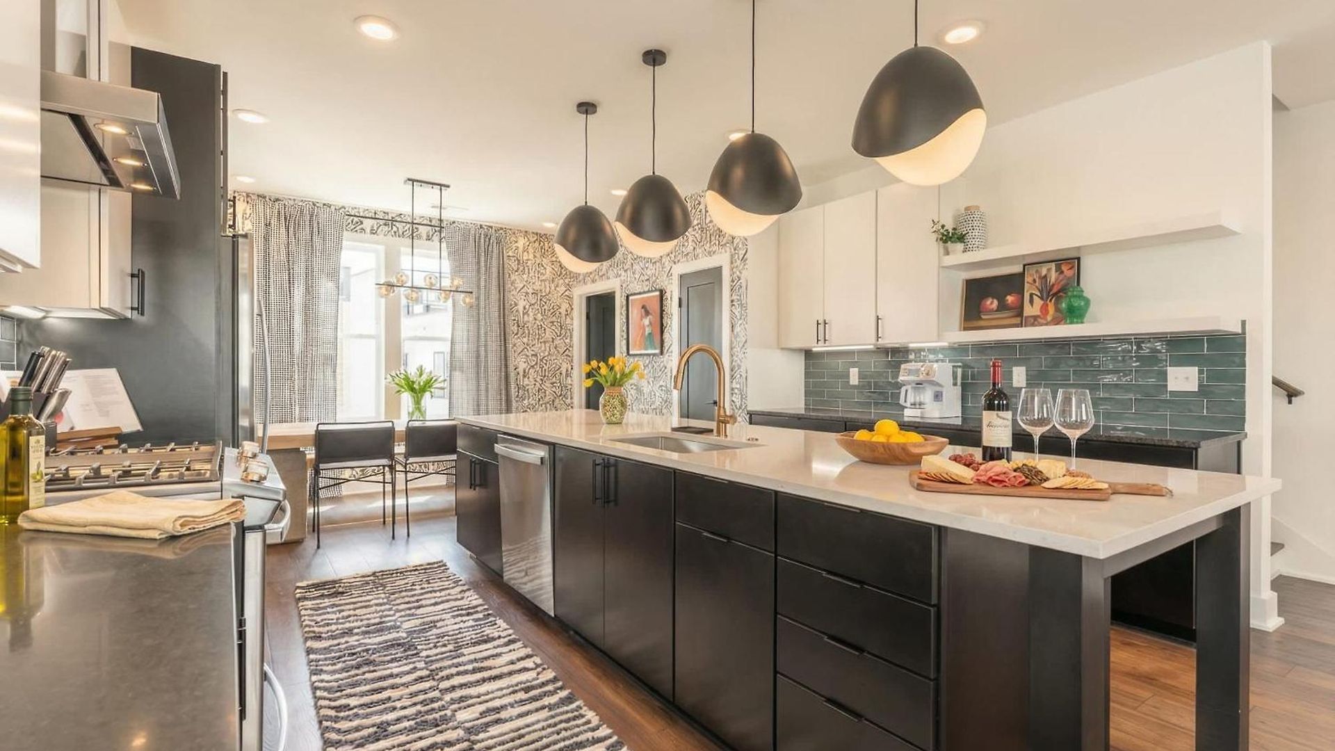 Holiday home Luxe 4br With Fire Pit Grill And Views Nashville