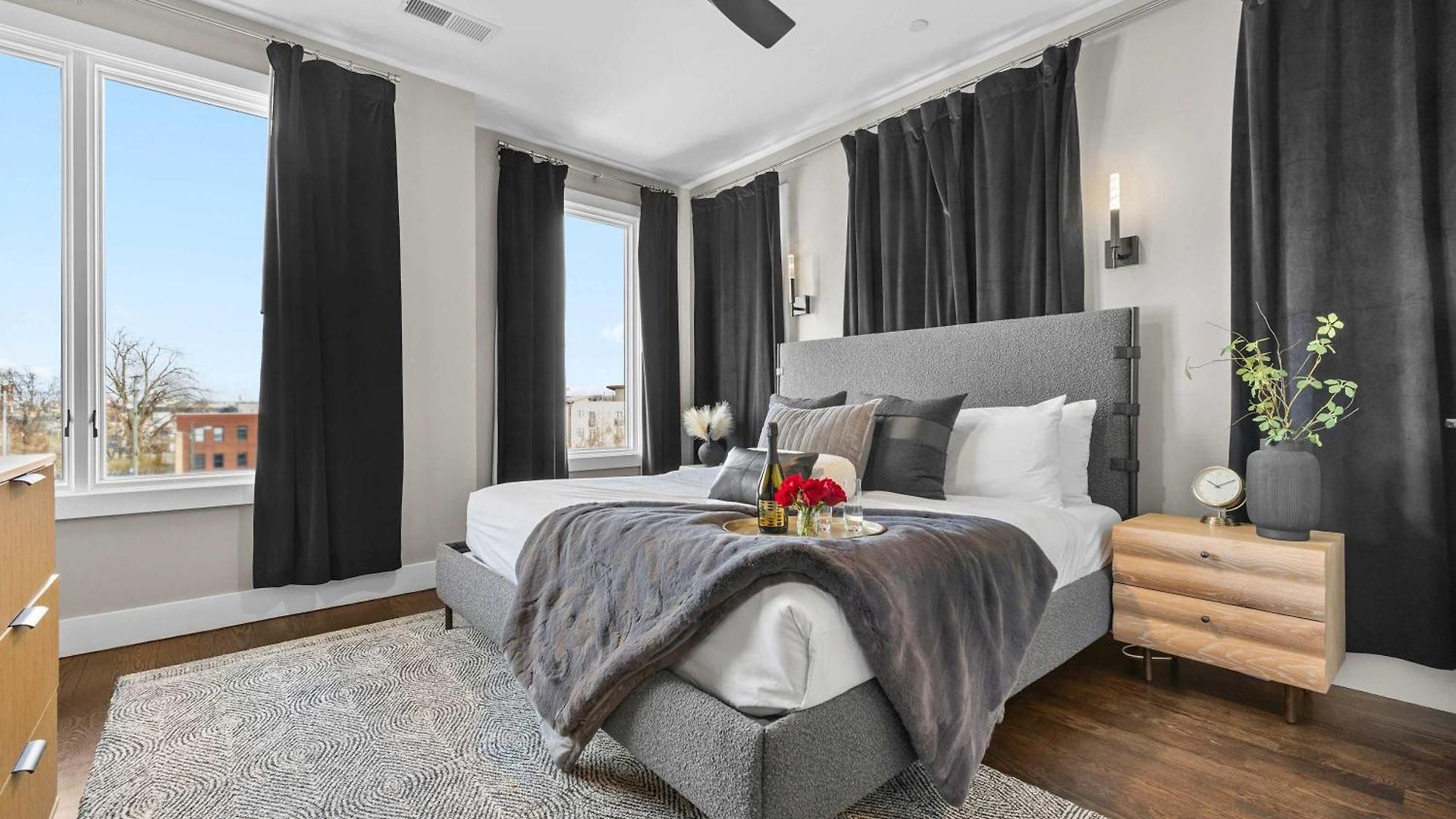 2 Homes! Broadway Views, Rooftops & Karaoke