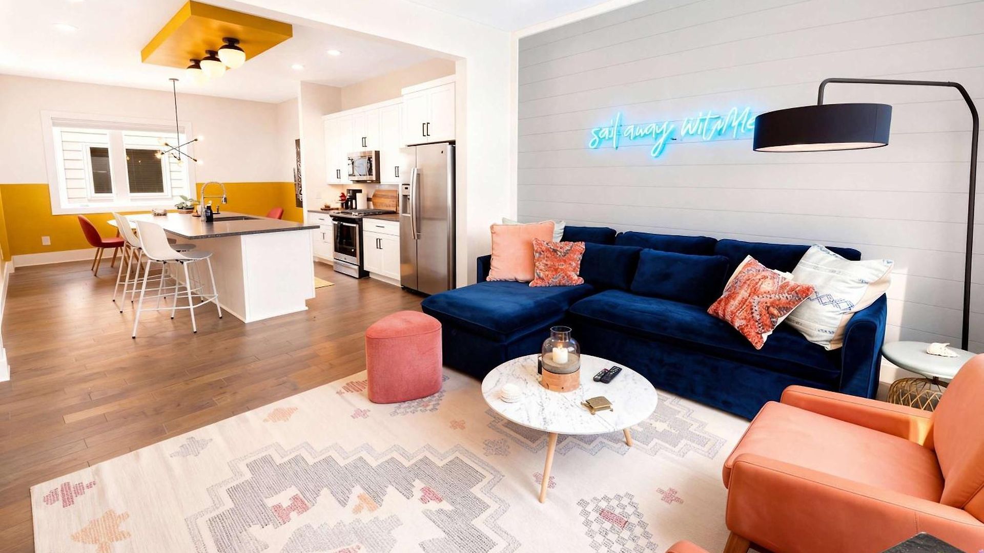 King 3br Retreat & 2-car Garage East