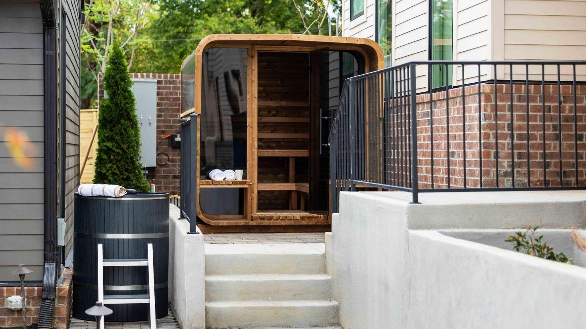 Holiday home Modern Comfort | Secure + Pool & Sauna Nashville