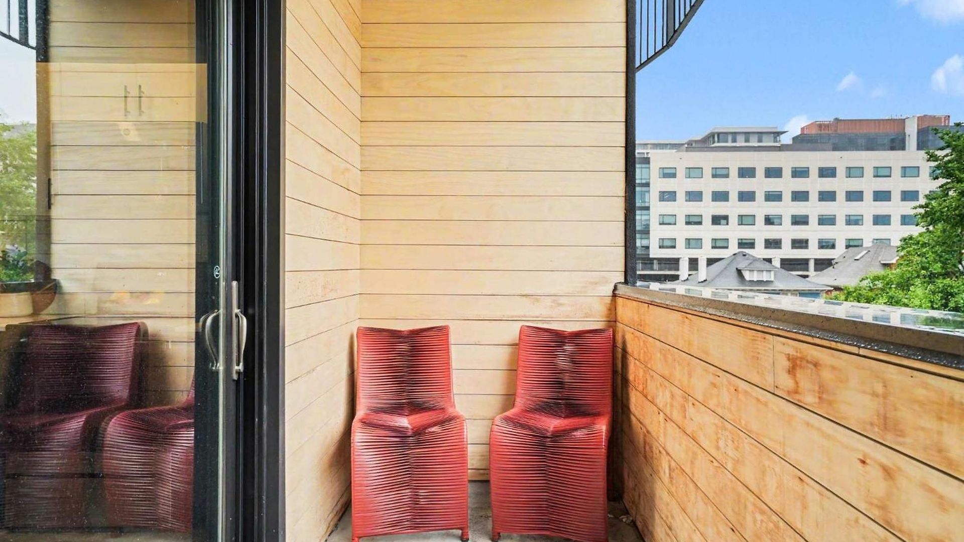 Nocturne - Pool & Gym - Mins To Broadway Holiday home *