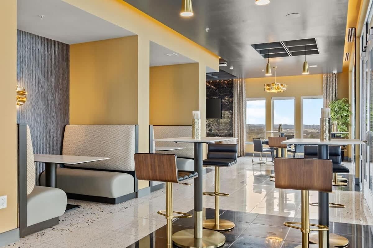 Holiday home Luxe 2br W Views Near Broadway & Music Row *