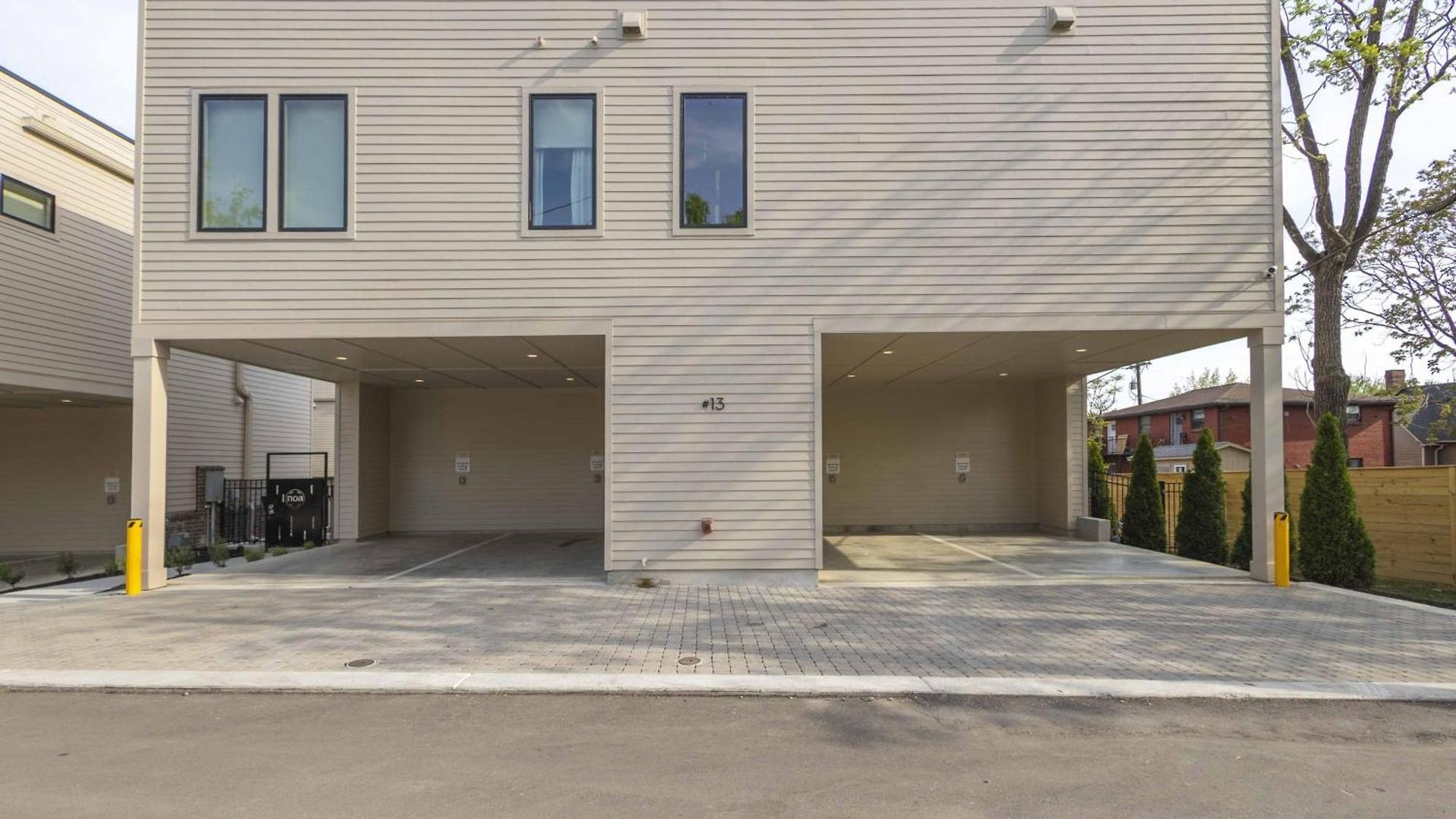 Pool, Gym & Sauna | Fully Gated & Pet-friendly * Nashville