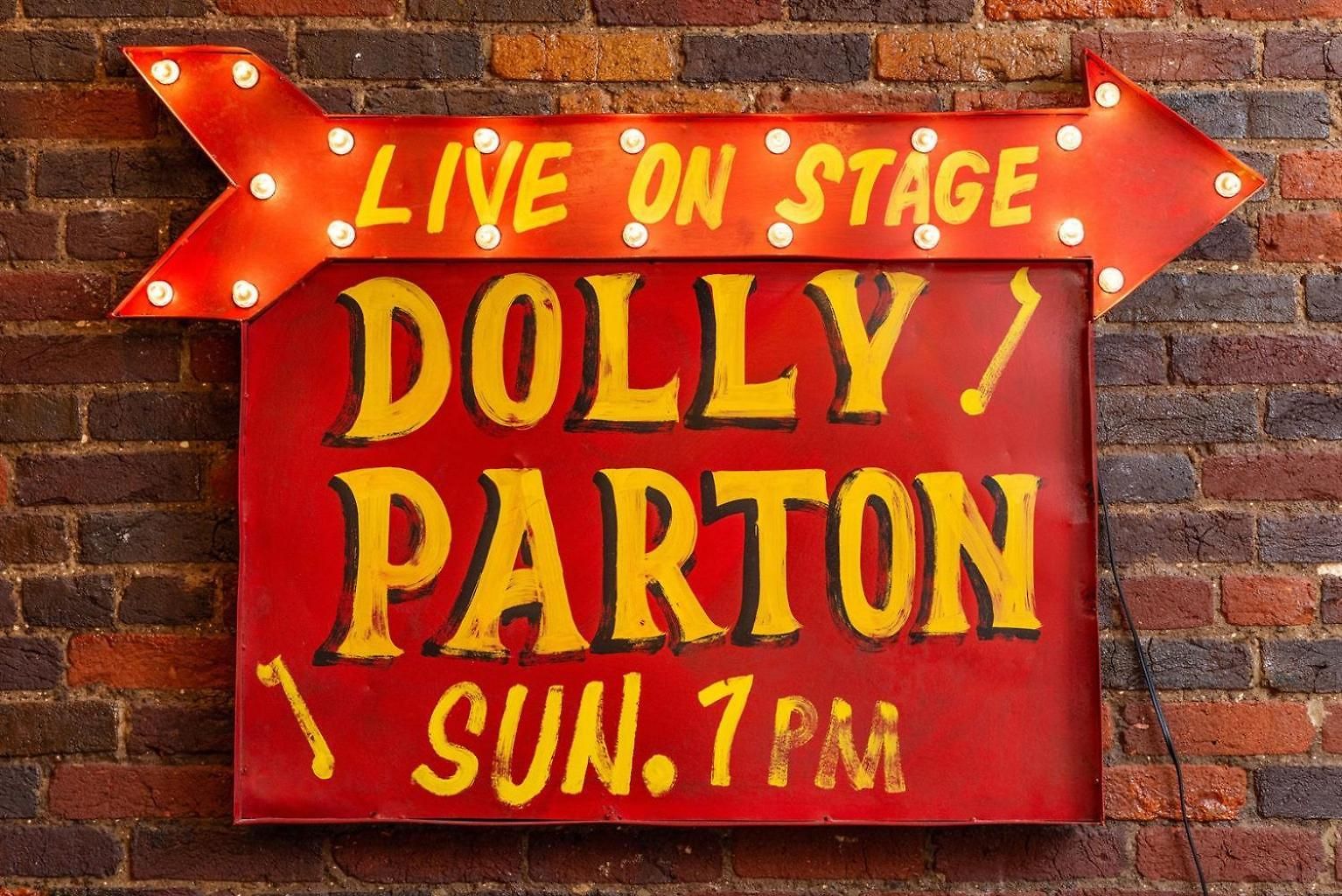 The Dolly Parton-printer's Alley- 2 Blocks To Broadway Holiday home Nashville