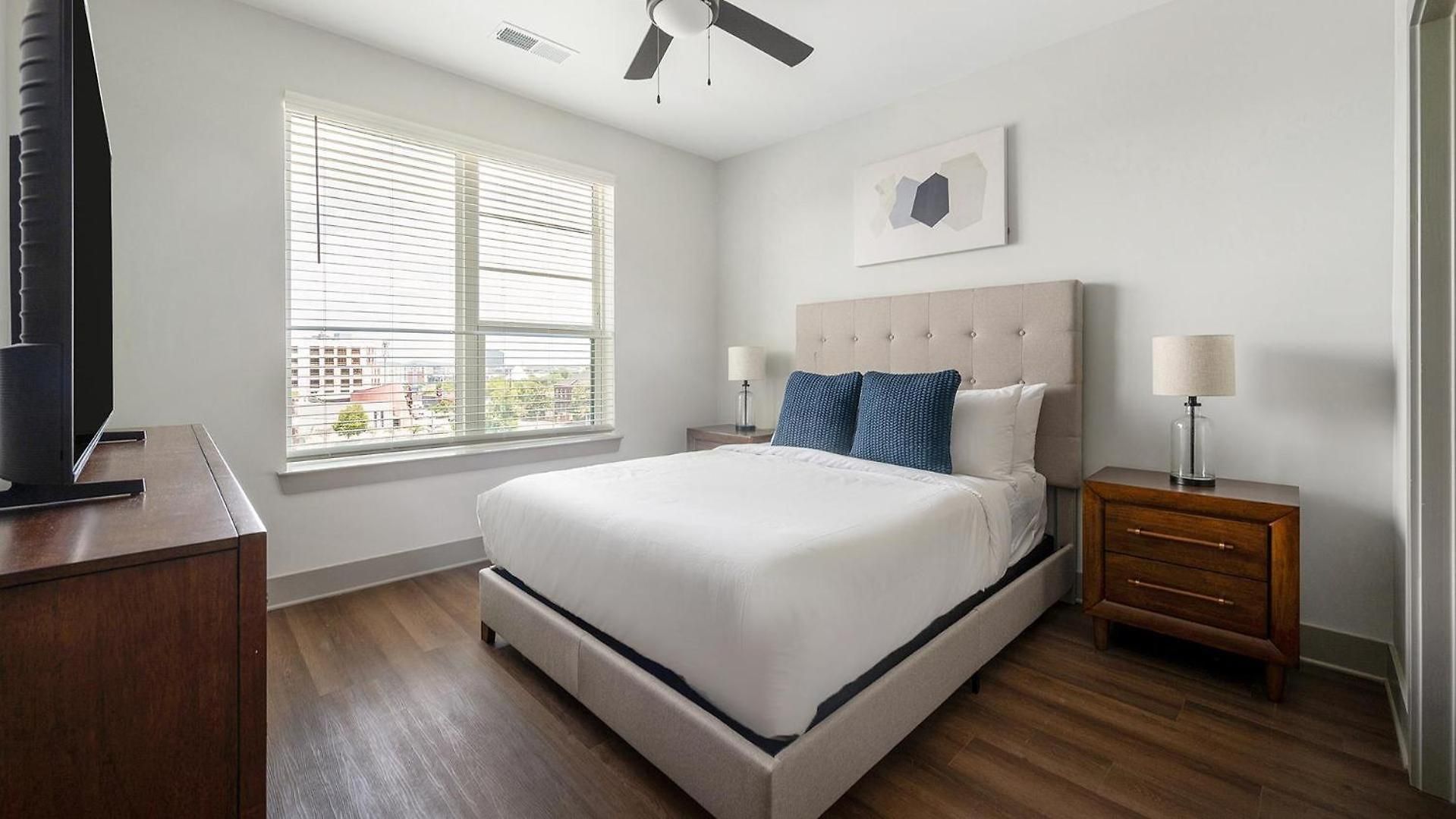 Landing Modern 2bd Gym Courtyard Apartment Nashville