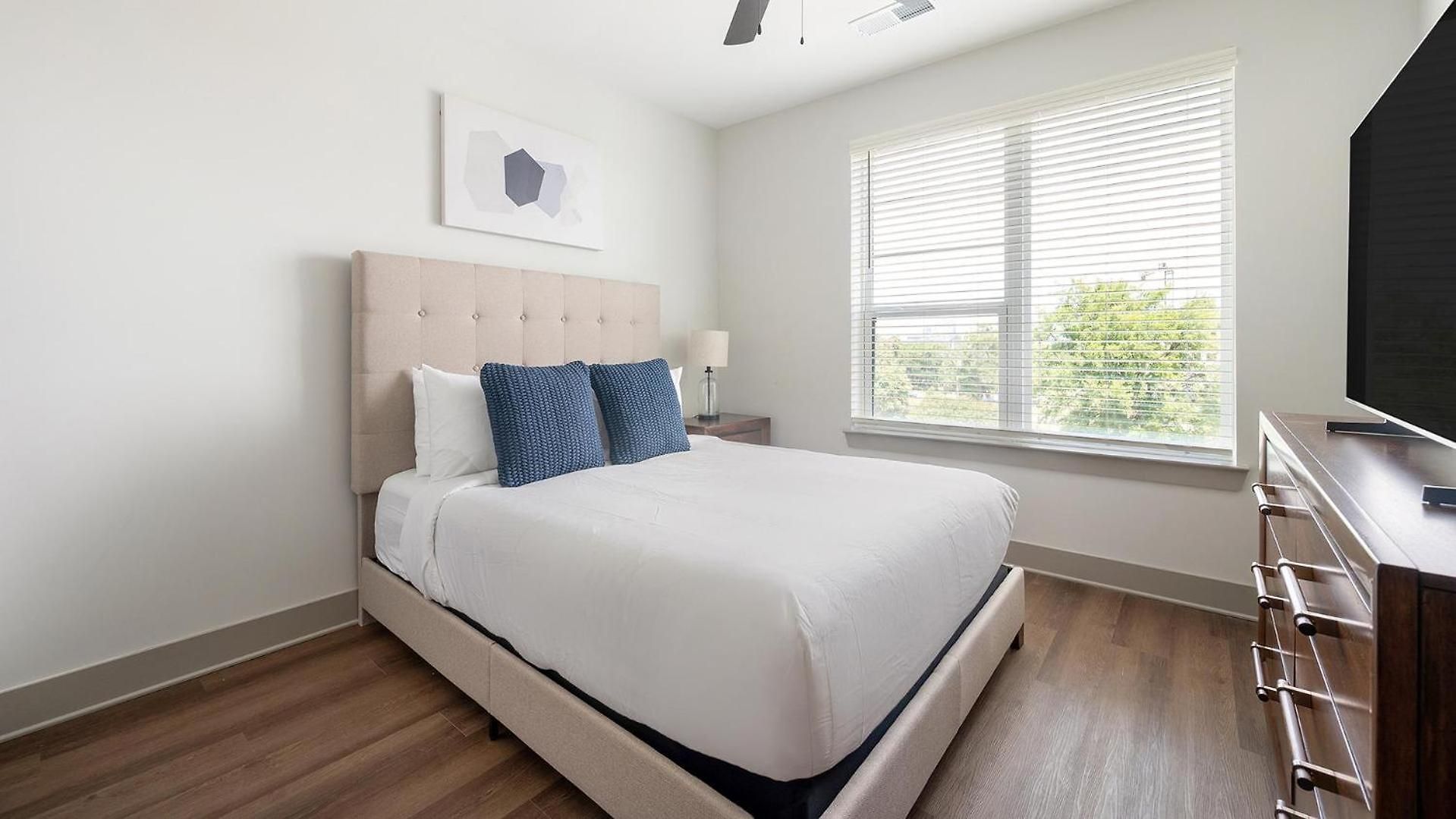 Landing Modern 2bd Gym Courtyard * Nashville