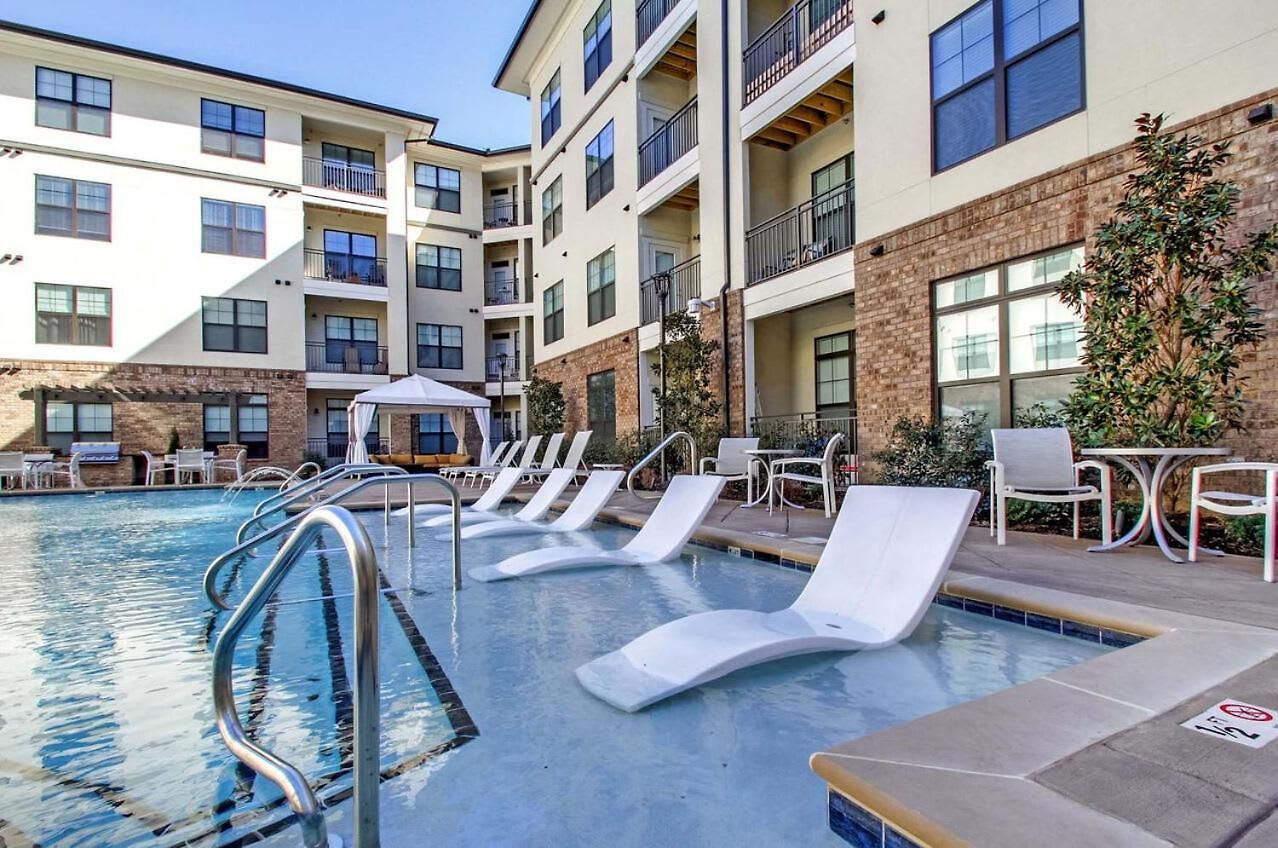 The Vi Vibe 8819 Apartment