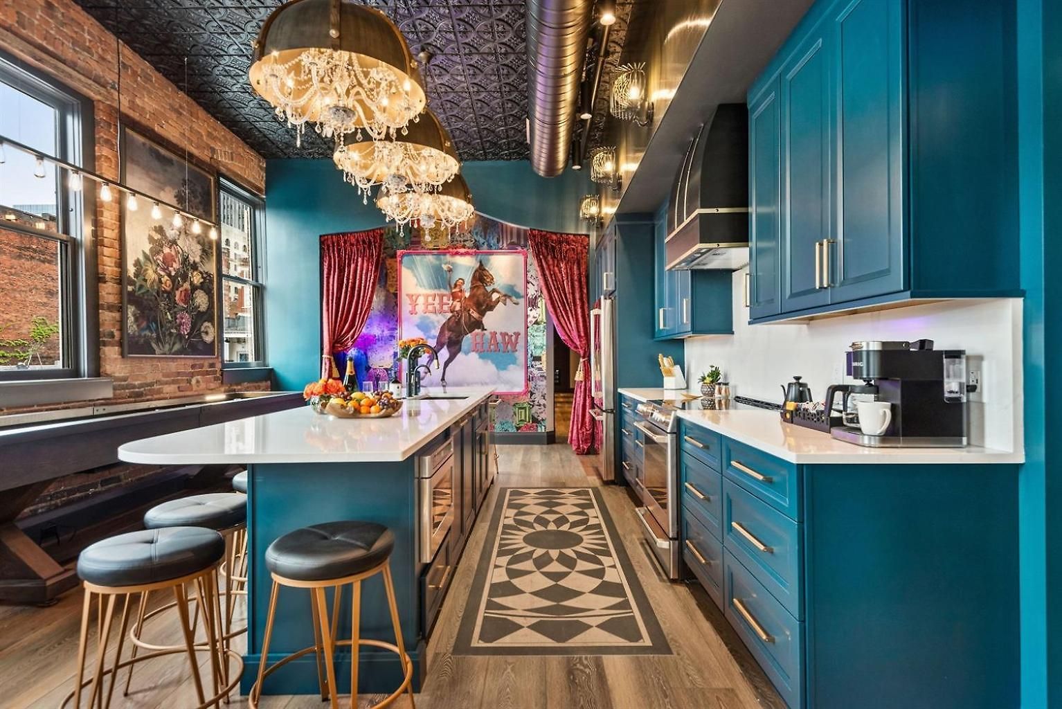 Holiday home The Songbird-luxury Penthouse Steps To Broadway Nashville