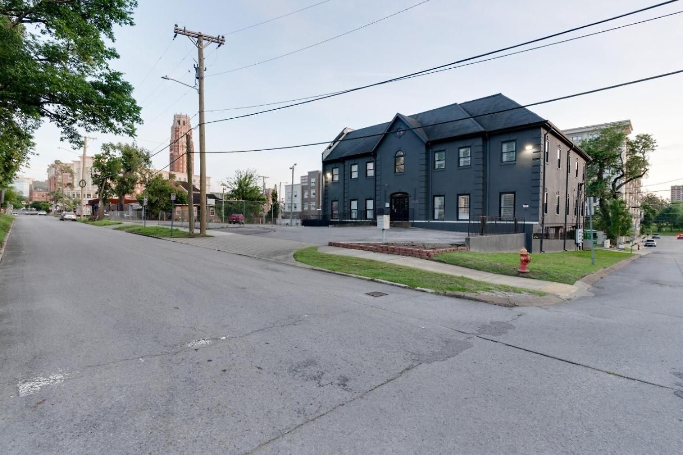 Game Day Getaway, Vols-themed Near Vanderbilt Apartment