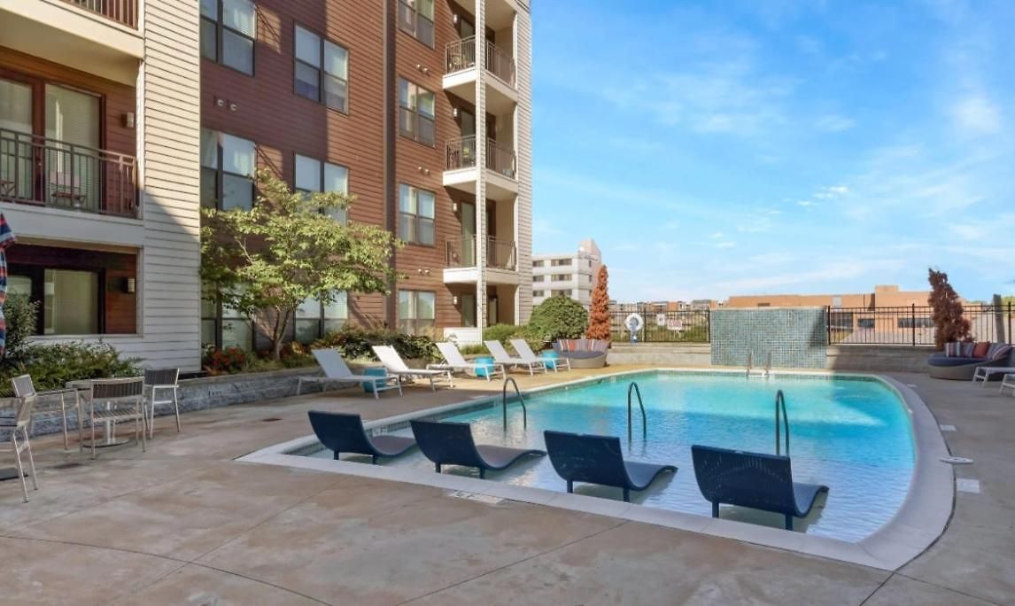 Midtown - 5 Min To Broadway - Free Secured Parking - Pool Apartment Nashville