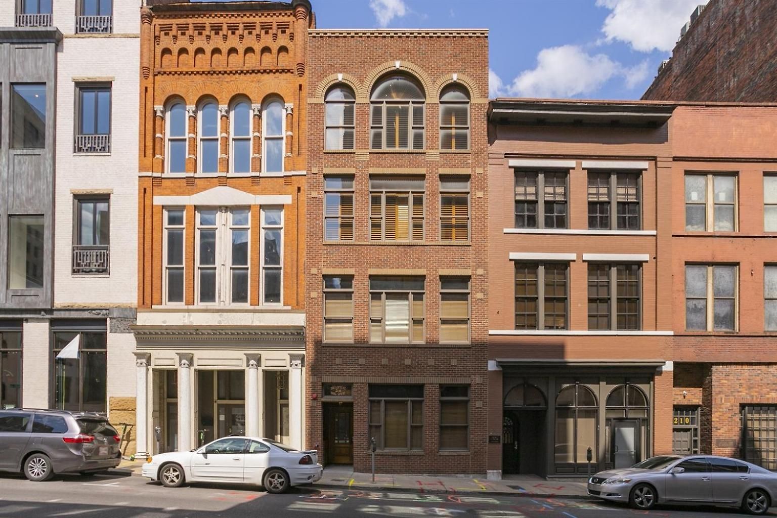 The Johnny Cash Dual Downtown At Printer's Alley & Steps To Broadway Nashville