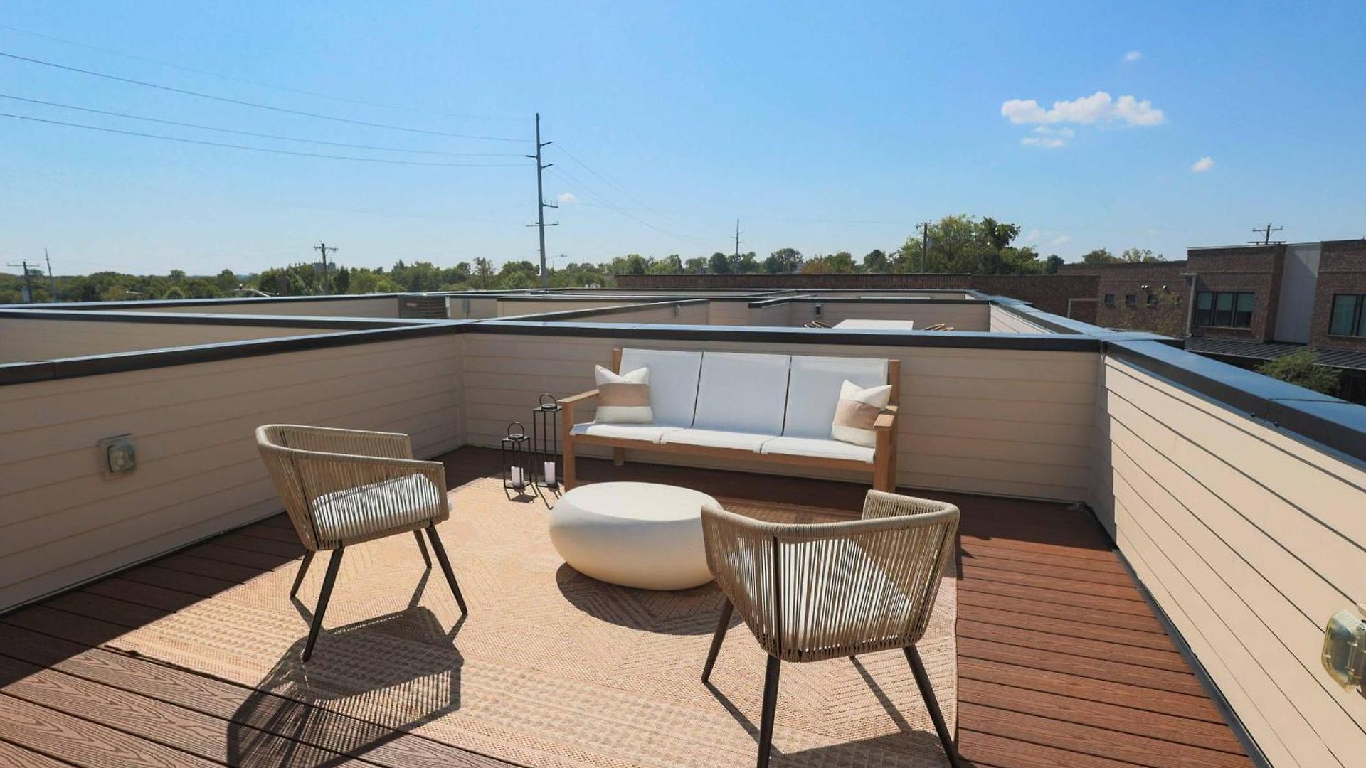 Apartment Noa | Pool, Sauna, & Rooftop Views Nashville