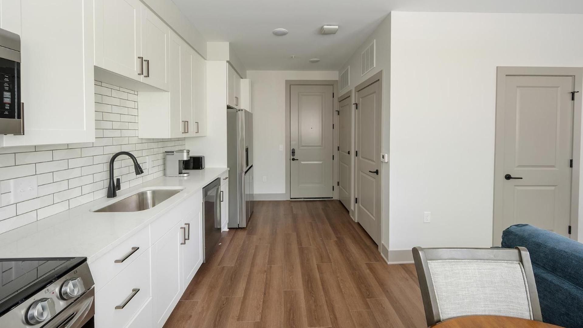 Apartment Landing Modern 2bd Gym Courtyard *