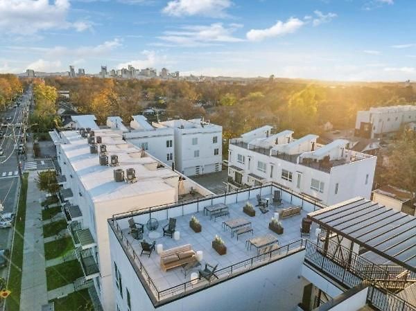 Apartment Cowboys And Angels - Sky Deck And Parking - East *
