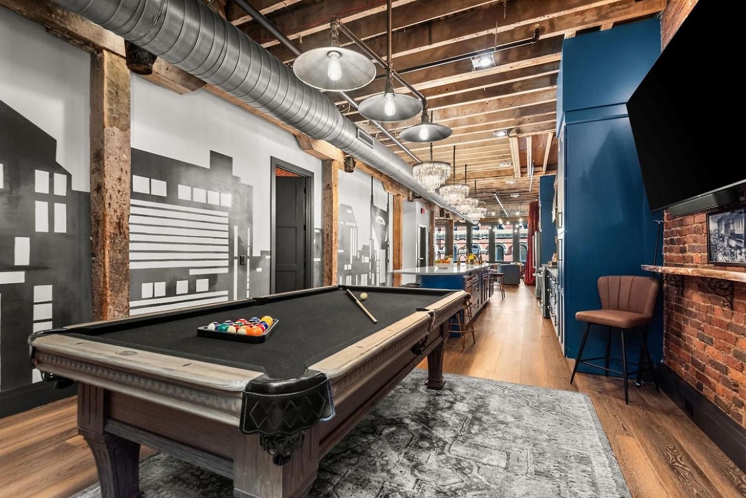 Holiday home The Velvet Songbird Downtown Luxe Sleeps 24 *