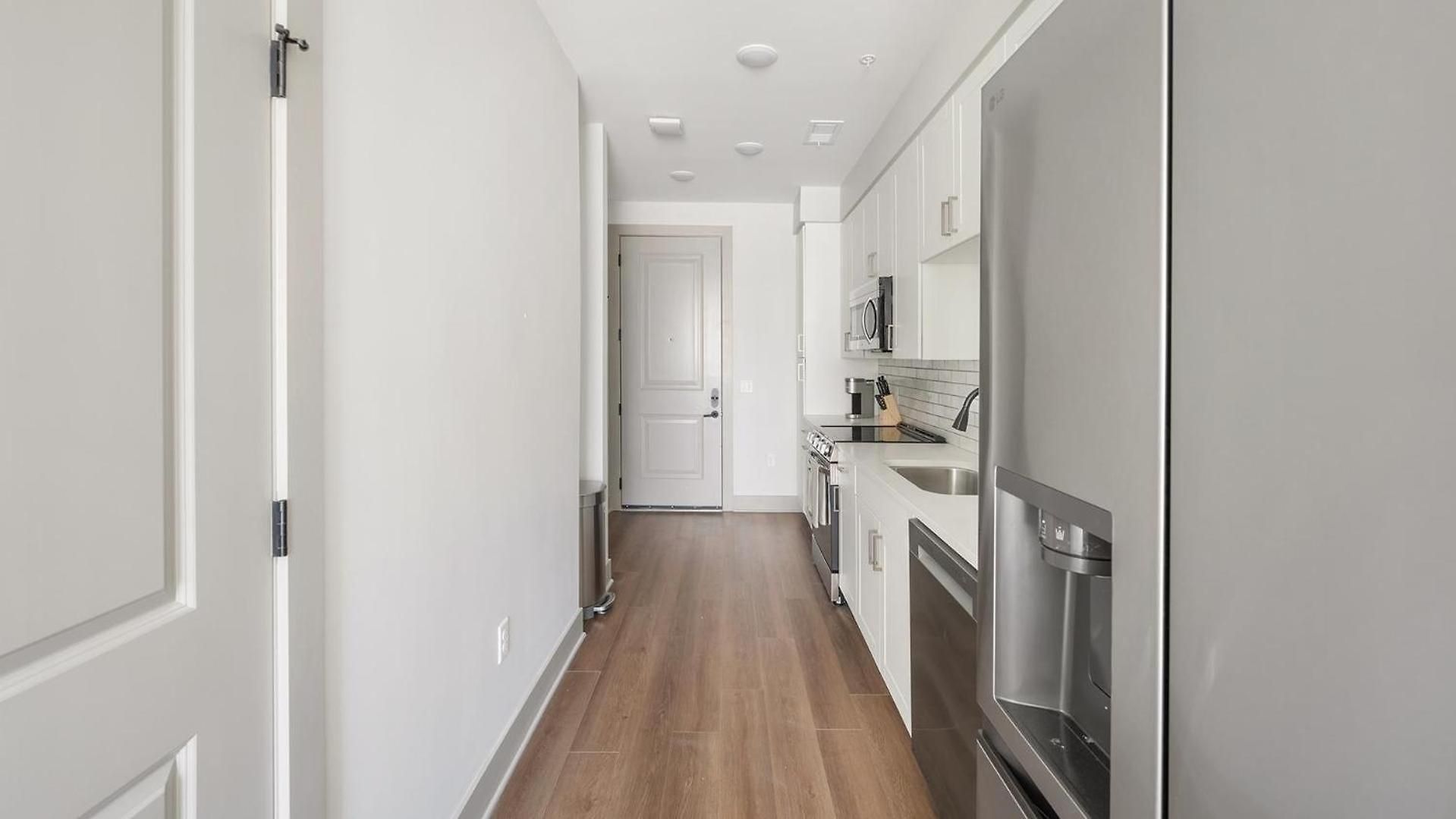 Apartment Landing Modern 2bd Gym Courtyard *