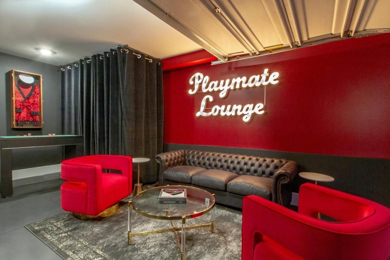 Playmate Lounge Rooftop Hot Tub Game * Nashville