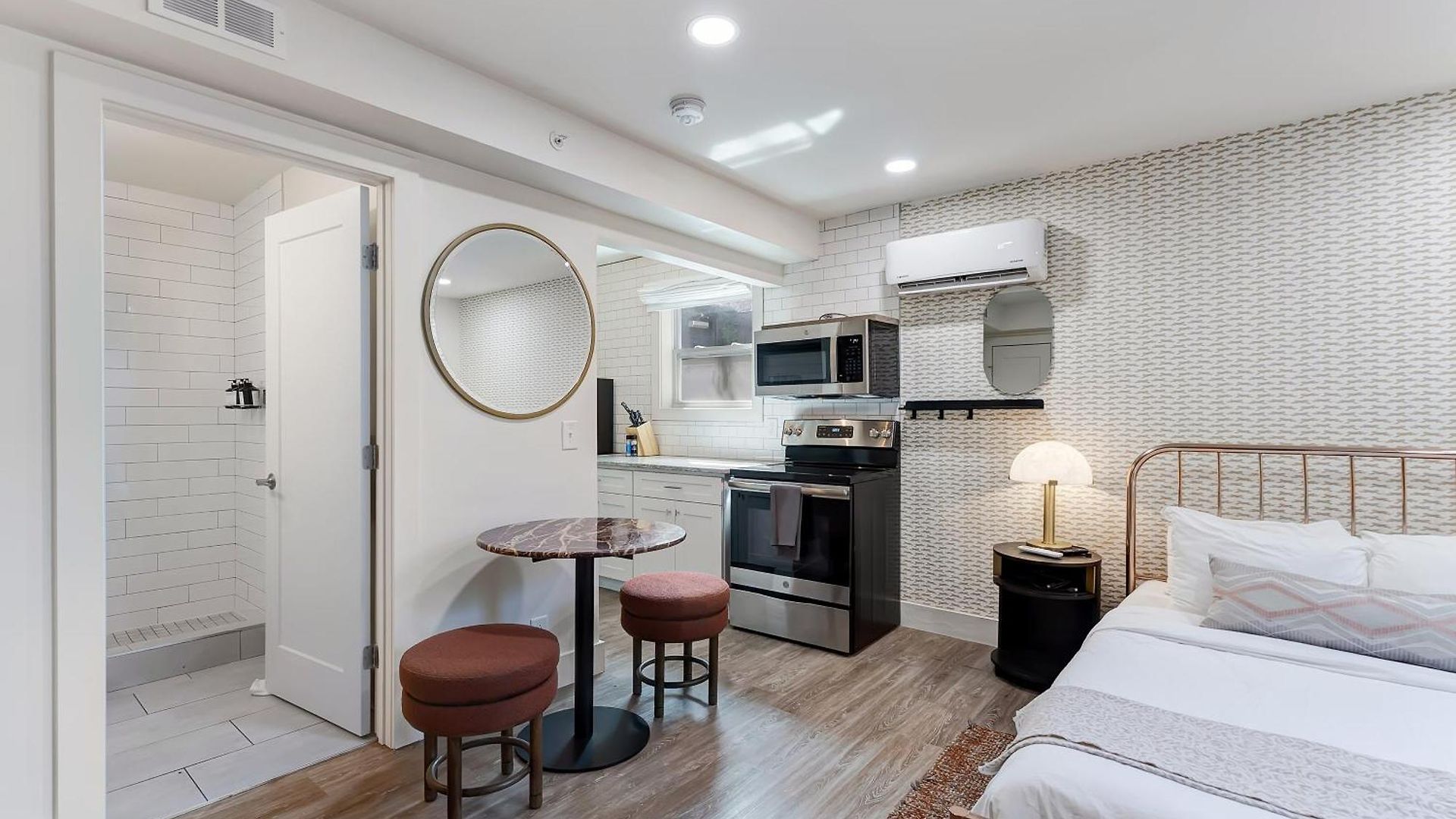 Hotel 1705 State Street