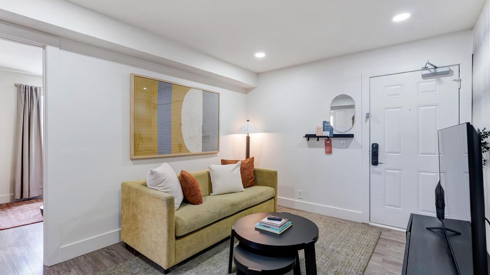 1705 State Street Hotel 5*