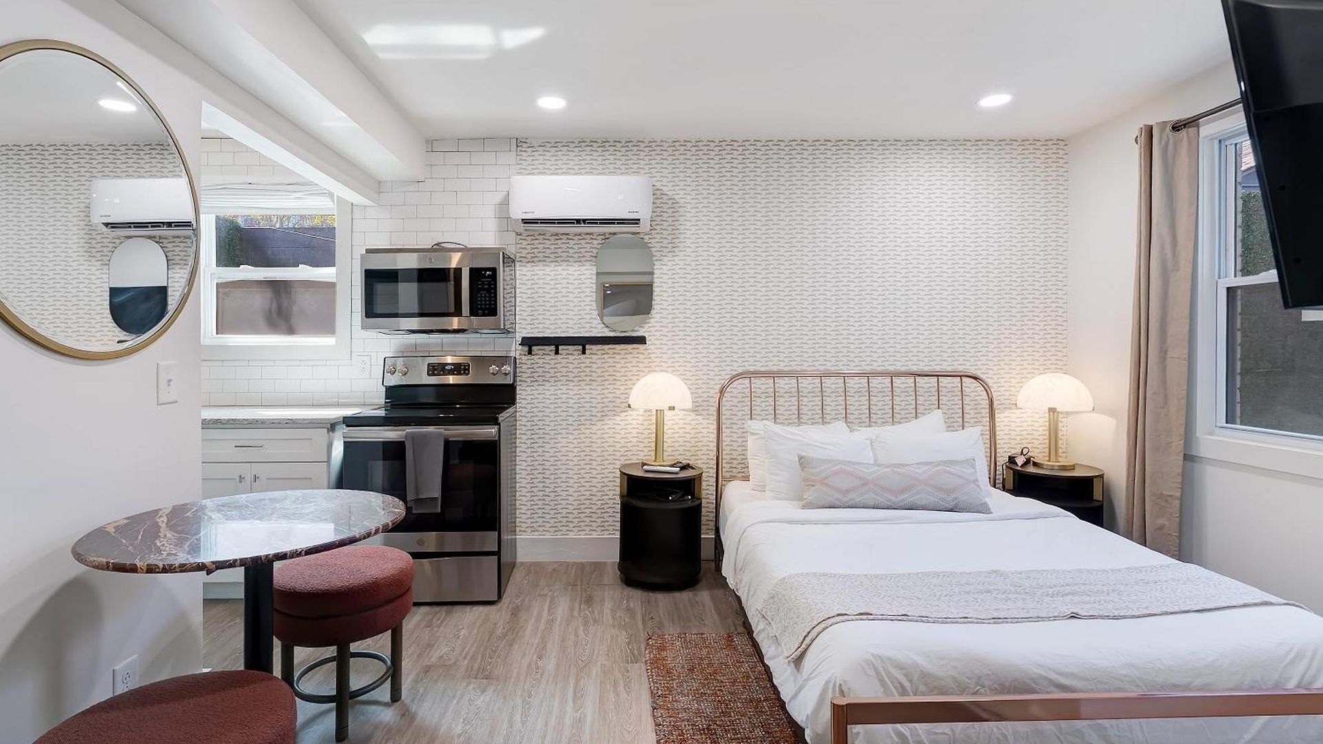 1705 State Street 5*