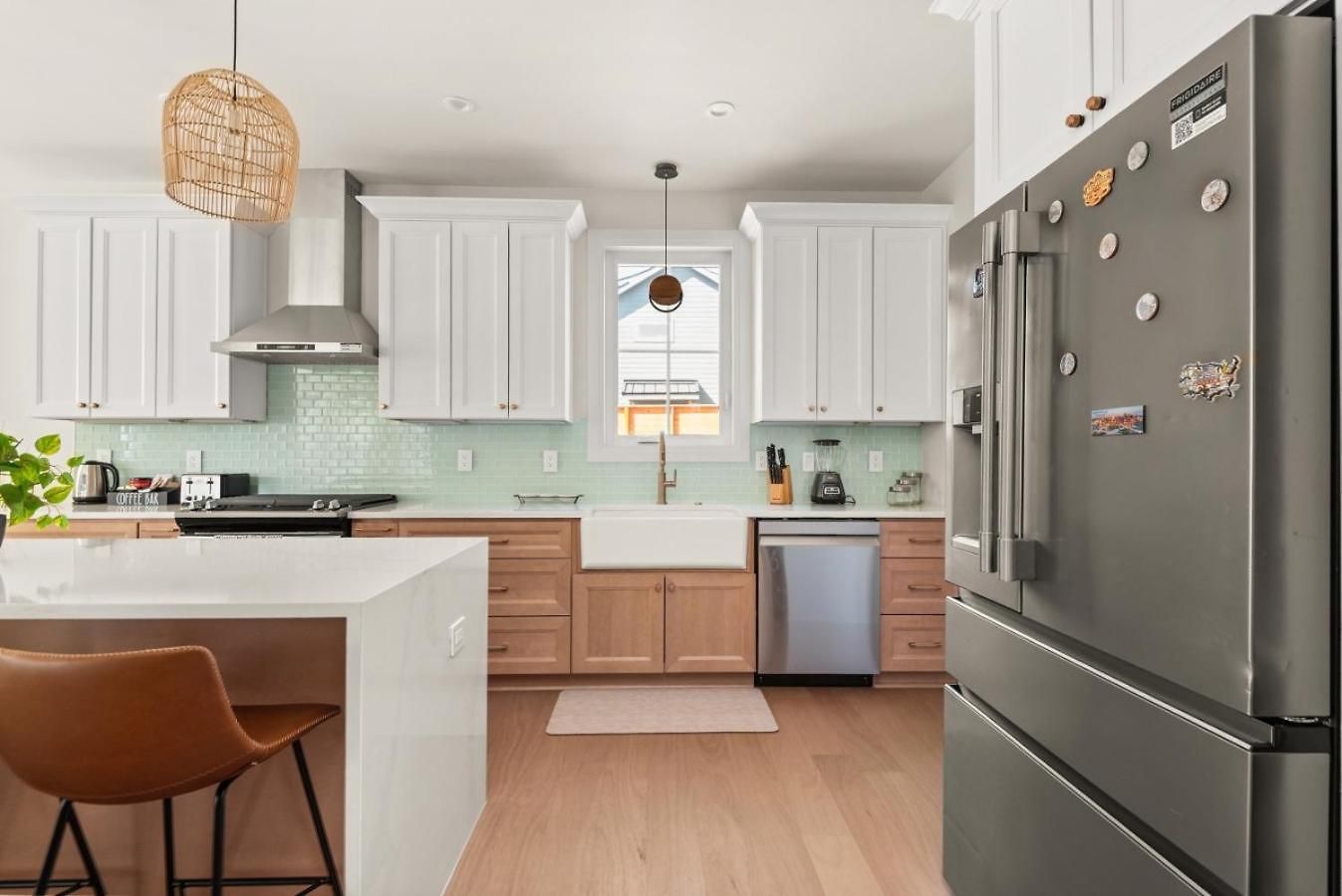 Germantown Gem 4br Sleeps 10 Minutes To Downtown