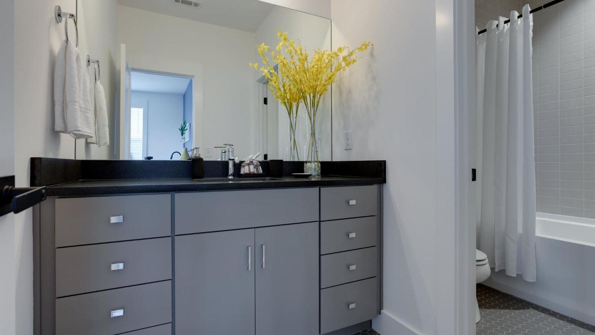 Twin Townhomes - 8br Sleeps 24 Near Dt Holiday home Nashville