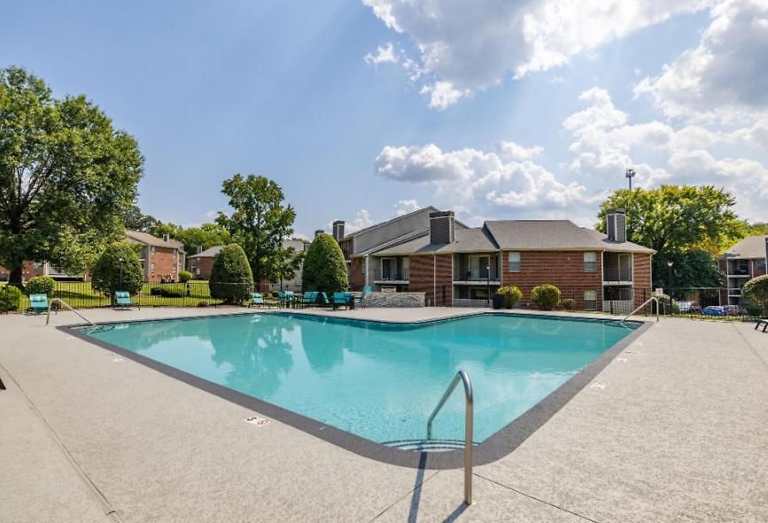 Preakness Modern 2br * Nashville