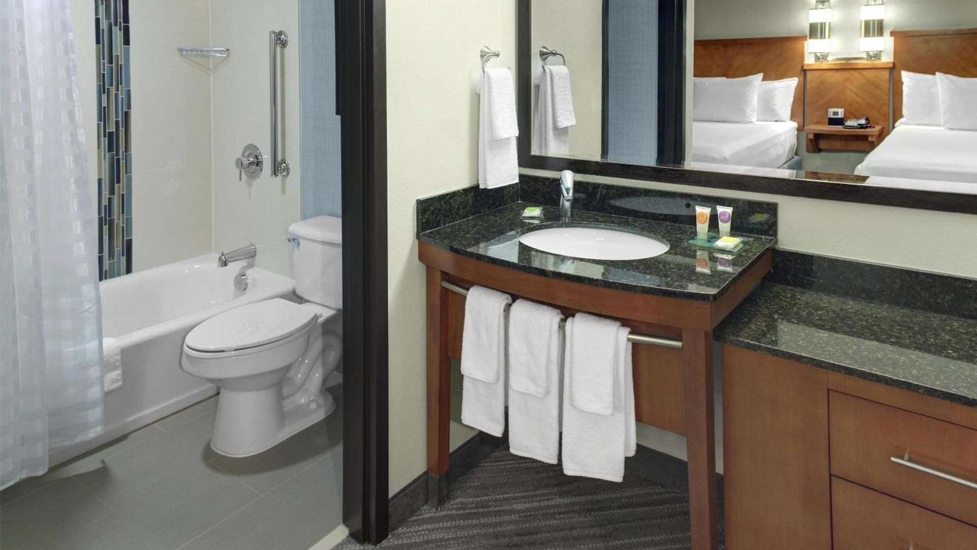 Hyatt Select Opryland Nashville