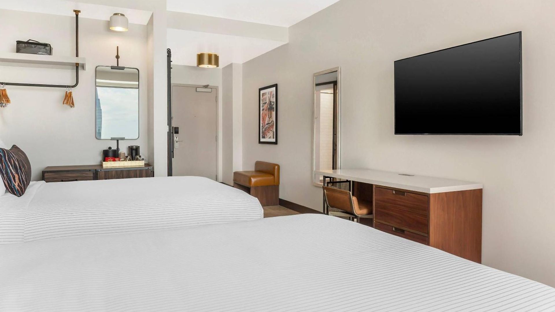 Cambria Downtown Hotel