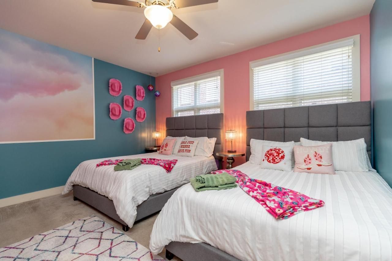 Apartment Spacious 3-story West End | Free Garage Parking For 2 | Walk To Vanderbilt & Music Row *