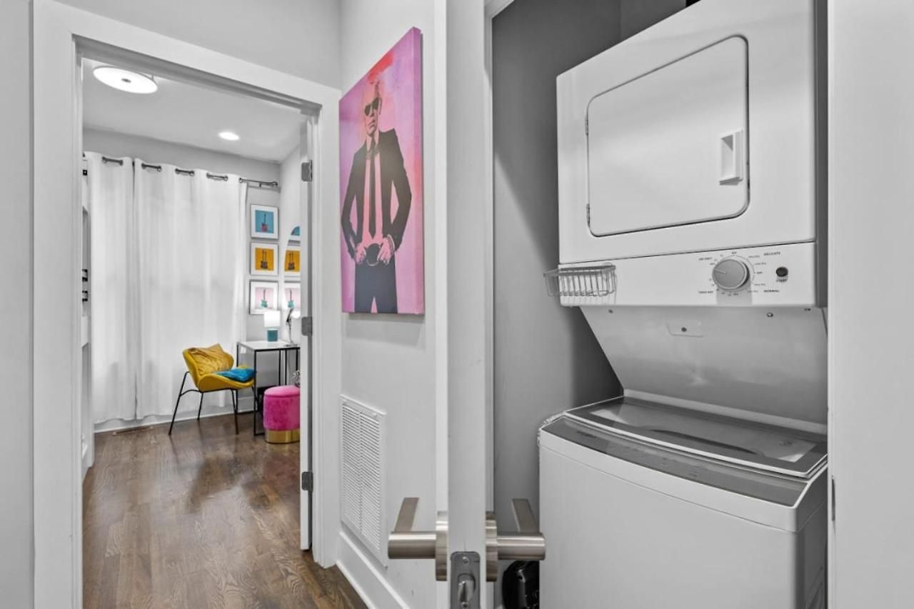 Heights Townhome With Free Parking & 3 Baths Apartment