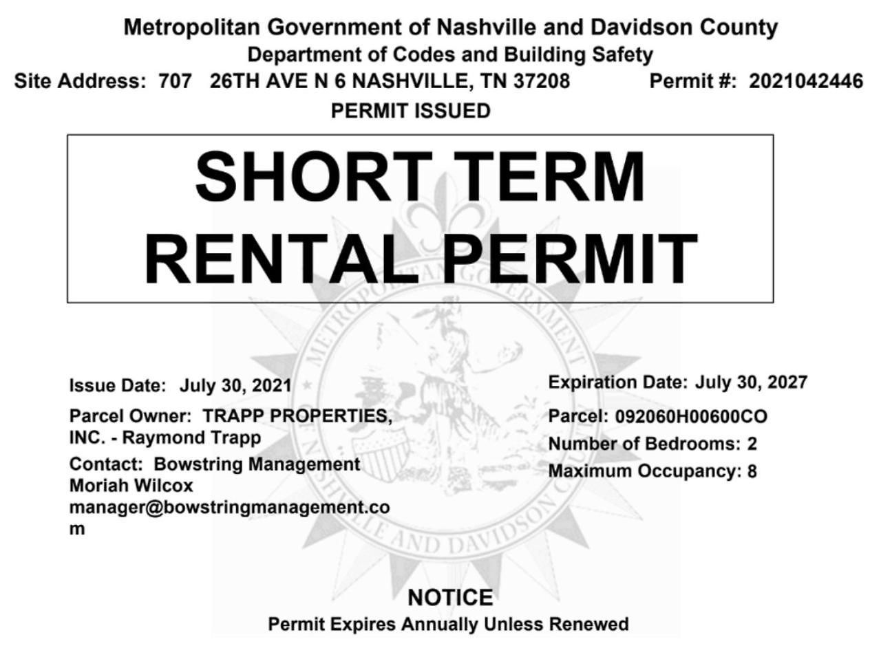 Heights Townhome With Free Parking & 3 Baths Apartment *